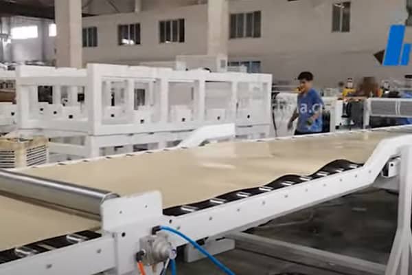 SPC flooring making machine video